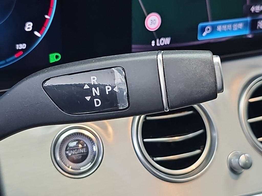 벤츠 E 클래스 E-클래스 W213 E250 아방가르드 이미지 8