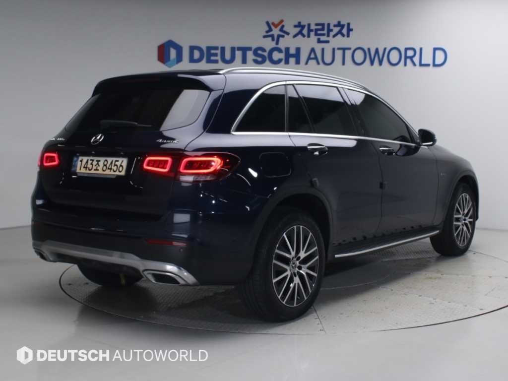 벤츠 GLC 클래스 GLC클래스 X253 GLC 300 e 4MATIC 이미지 2