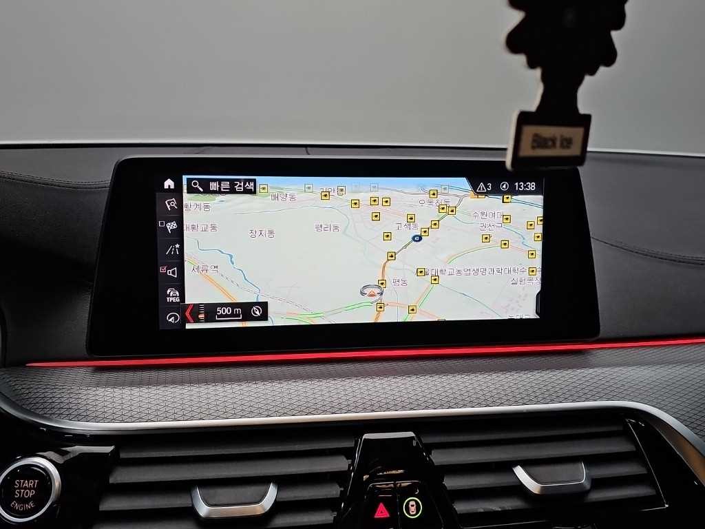 BMW 5시리즈 5시리즈 (G30) 520d M 스포츠 플러스 이미지 16