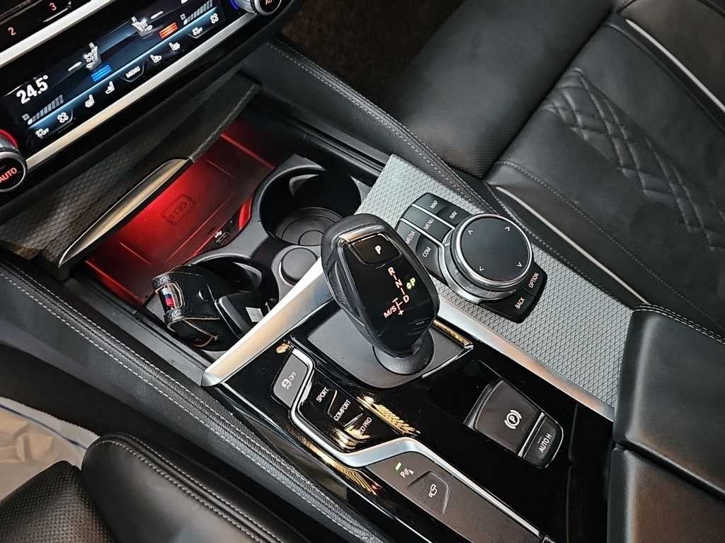 BMW 5시리즈 5시리즈 (G30) 520d M 스포츠 플러스 이미지 8