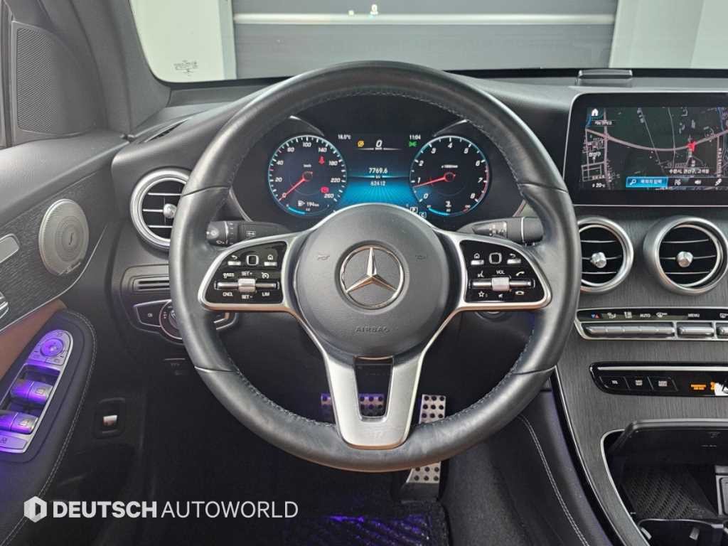 벤츠 GLC 클래스 GLC클래스 X253 GLC 300 4MATIC 쿠페 이미지 13