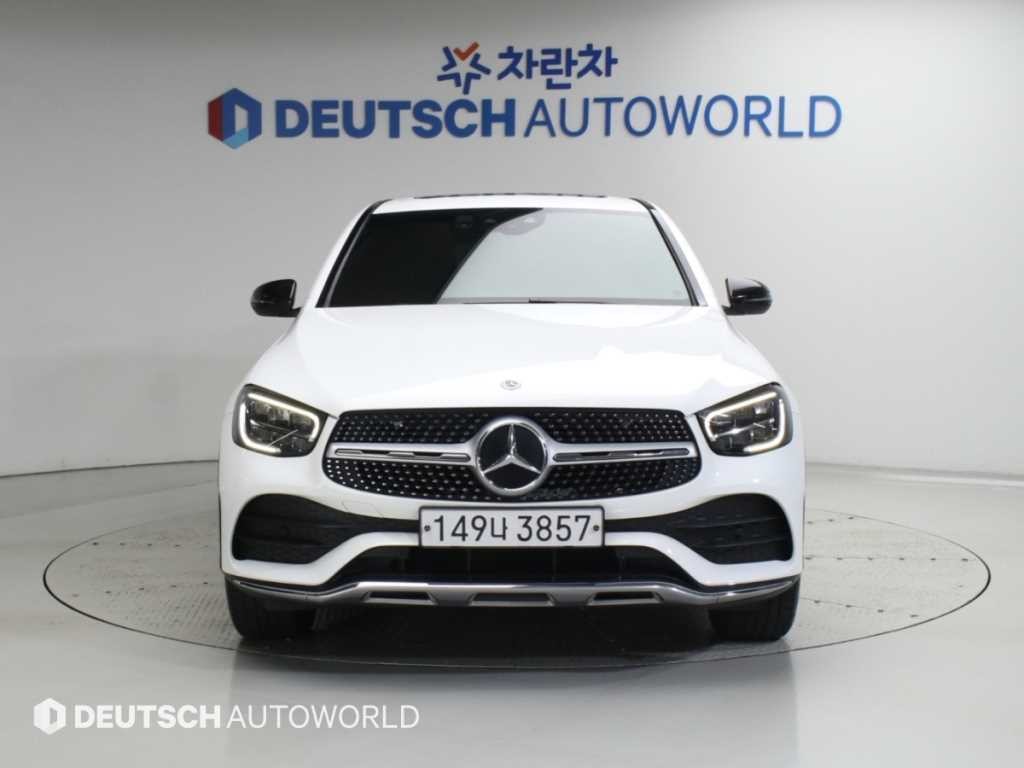 벤츠 GLC 클래스 GLC클래스 X253 GLC 300 4MATIC 쿠페 이미지 3