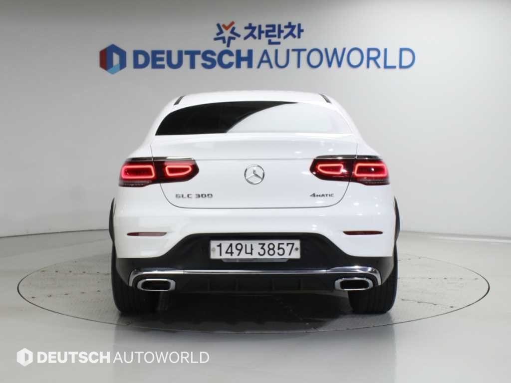 벤츠 GLC 클래스 GLC클래스 X253 GLC 300 4MATIC 쿠페 이미지 4