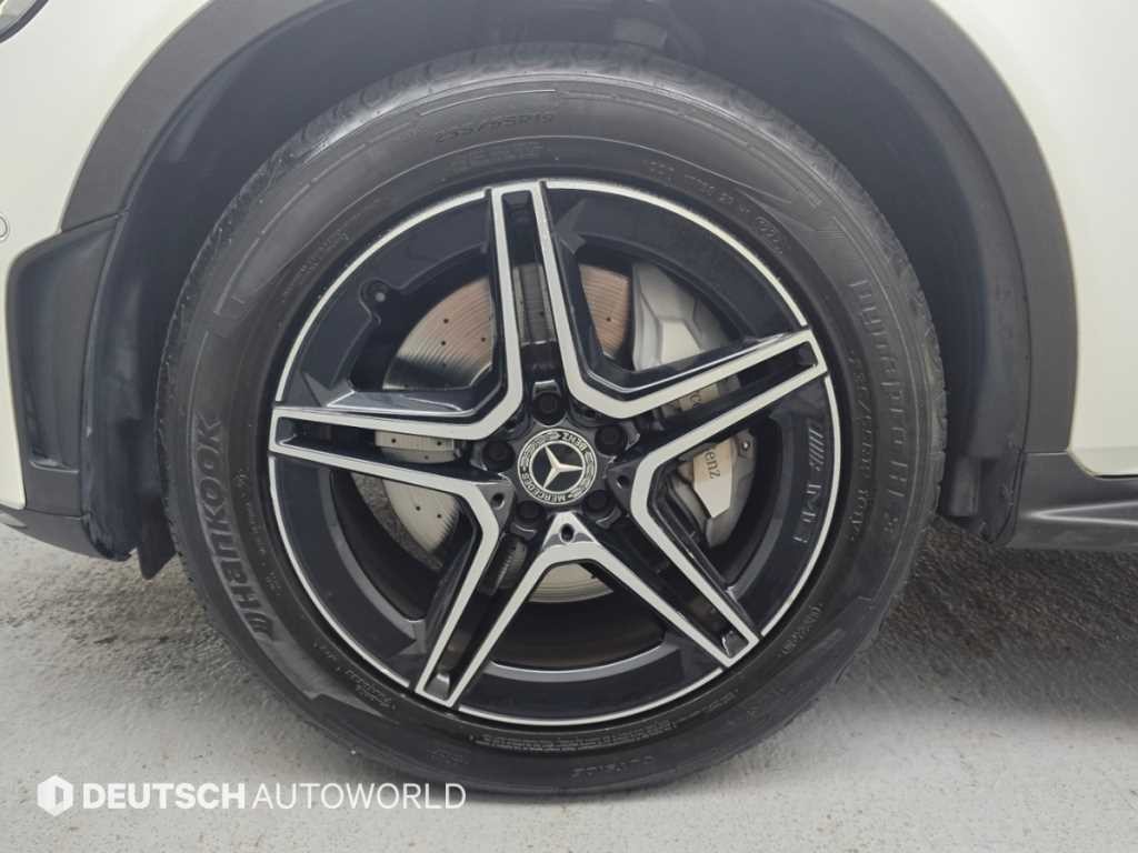 벤츠 GLC 클래스 GLC클래스 X253 GLC 300 4MATIC 쿠페 이미지 5