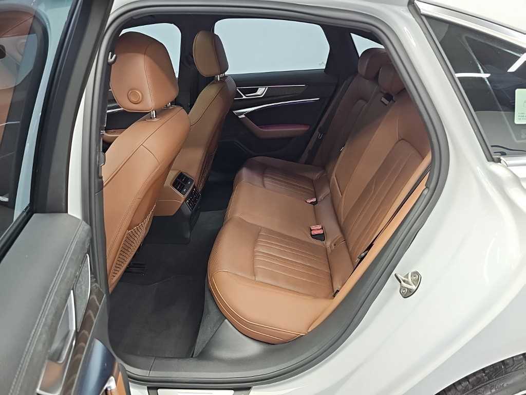 아우디 A6 A6 (C8) 45 TFSI 콰트로 프리미엄 이미지 12