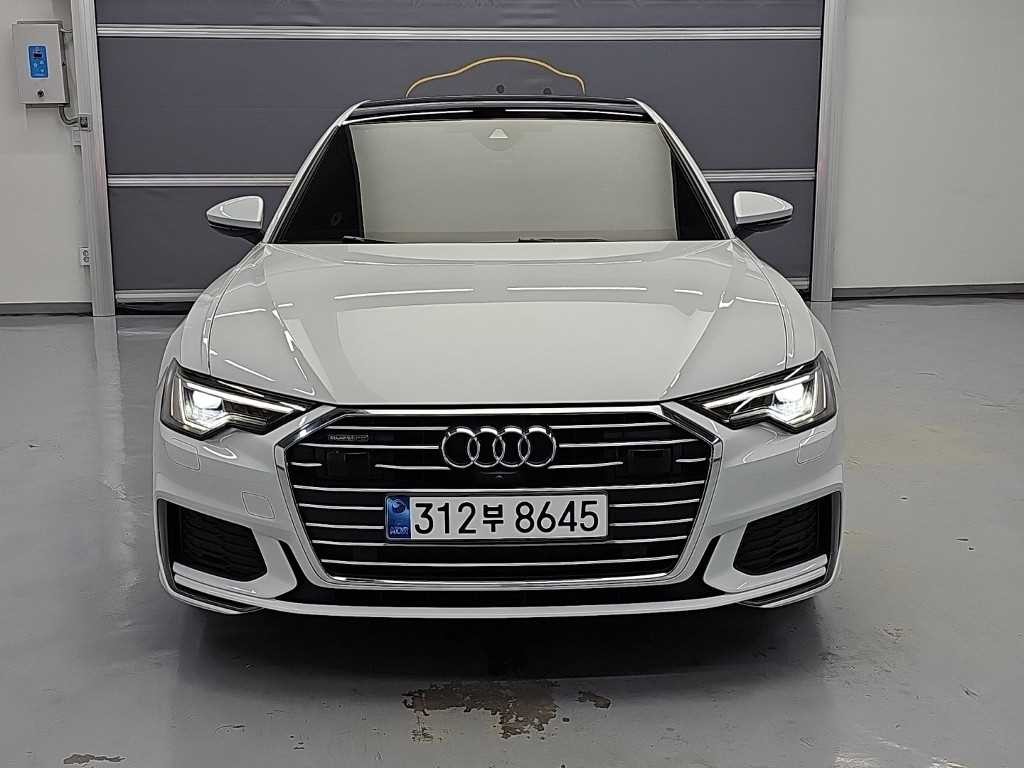 아우디 A6 A6 (C8) 45 TFSI 콰트로 프리미엄 이미지 2