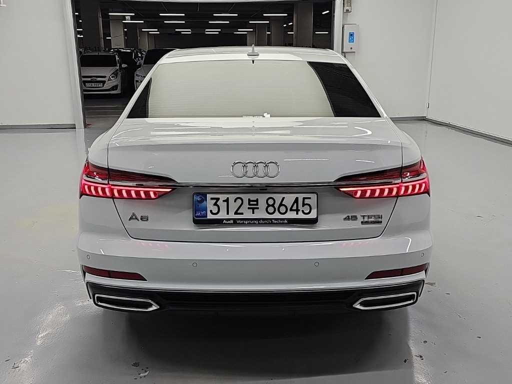 아우디 A6 A6 (C8) 45 TFSI 콰트로 프리미엄 이미지 3