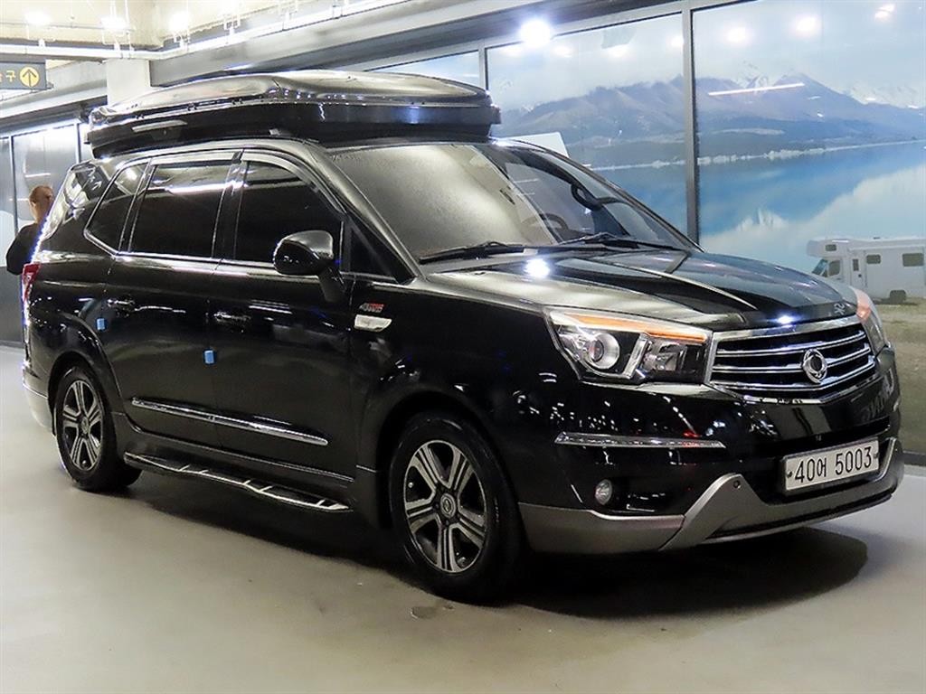 KG모빌리티(쌍용) 코란도 코란도투리스모 4WD GT 9인승 이미지 1