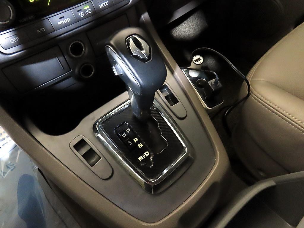 KG모빌리티(쌍용) 코란도 코란도투리스모 4WD GT 9인승 이미지 13