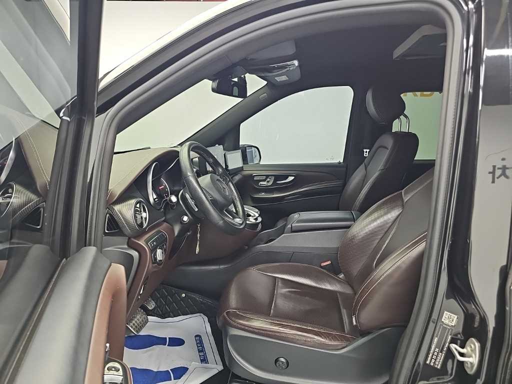 벤츠 V 클래스 V클래스 V250 d 이미지 11