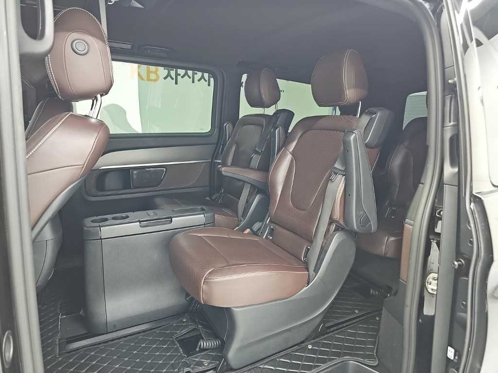 벤츠 V 클래스 V클래스 V250 d 이미지 12
