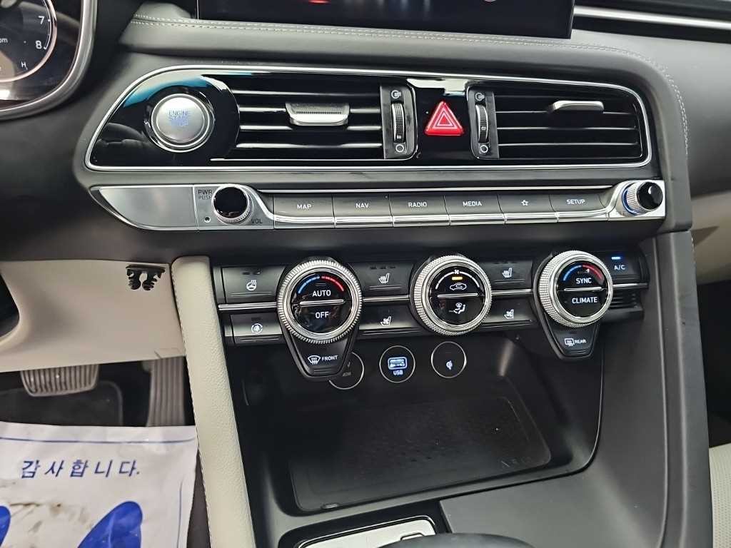 제네시스 G70 더 뉴 G70 가솔린 2.0T 4WD 이미지 10