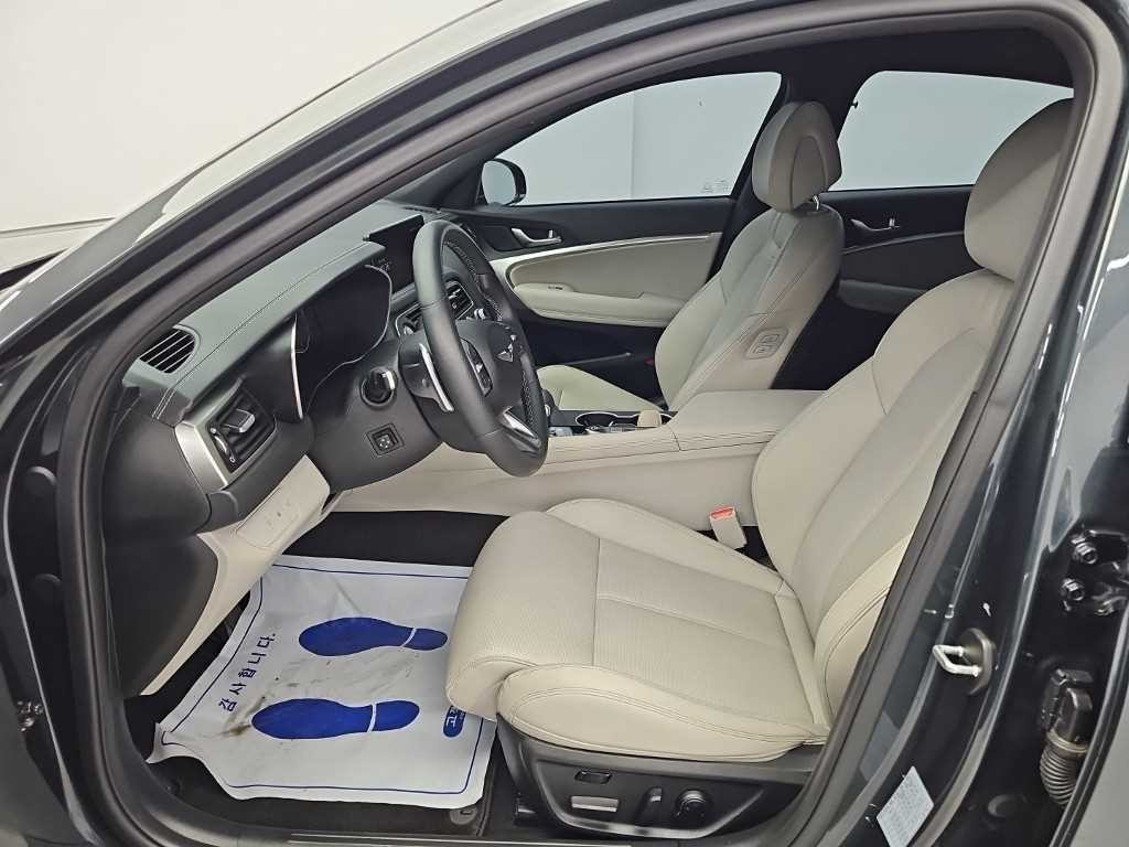 제네시스 G70 더 뉴 G70 가솔린 2.0T 4WD 이미지 11