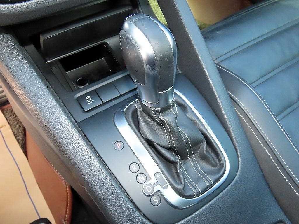 폭스바겐 시로코 2.0 TDI R-LINE 이미지 10
