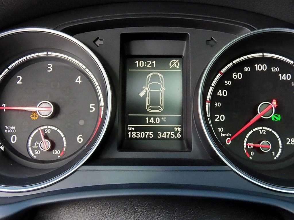 폭스바겐 시로코 2.0 TDI R-LINE 이미지 9