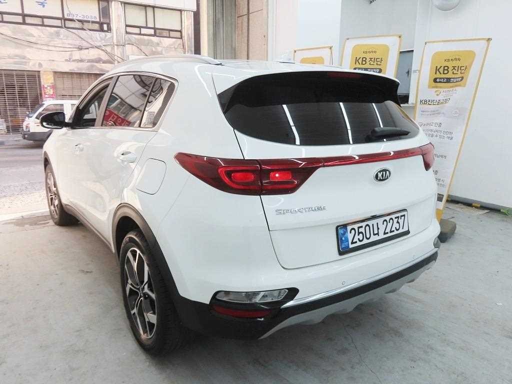 기아 스포티지 스포티지 더 볼드 2.0 가솔린 2WD 프레스티지 이미지 4