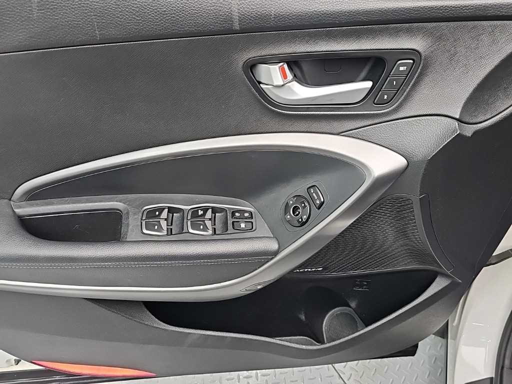 현대 맥스크루즈 R2.2 2WD 익스클루시브 이미지 16