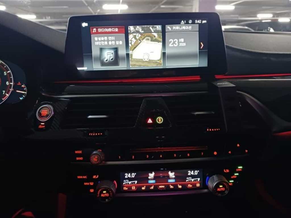 BMW 5시리즈 5시리즈 (G30) 530i xDrive M 스포츠 플러스 이미지 16