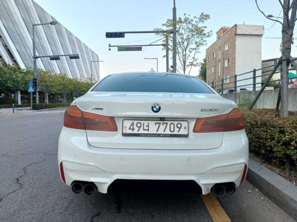 BMW 5시리즈 5시리즈 (G30) 530i xDrive M 스포츠 플러스 이미지 5