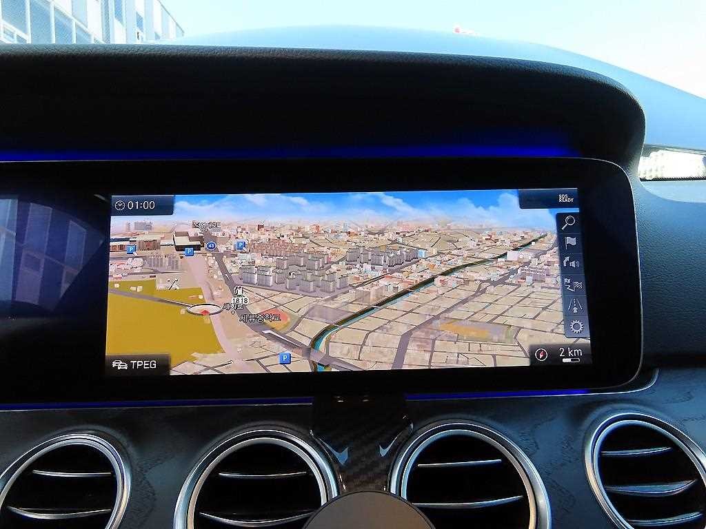 벤츠 E 클래스 E-클래스 W213 E300 4MATIC 아방가르드 이미지 15