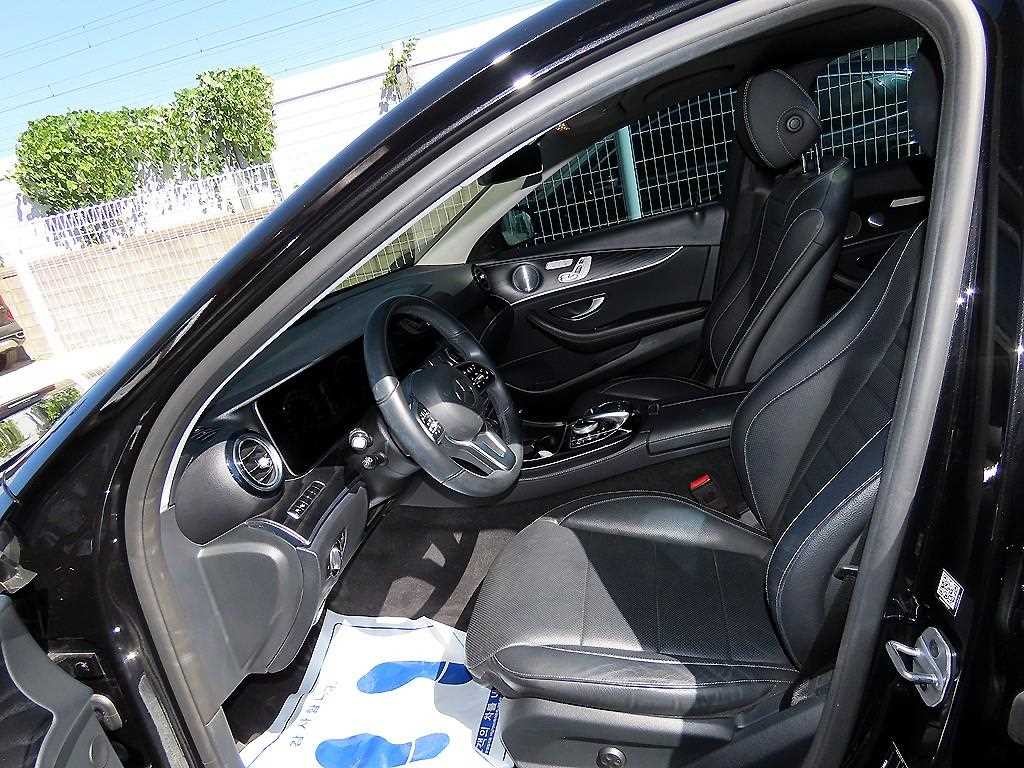 벤츠 E 클래스 E-클래스 W213 E300 4MATIC 아방가르드 이미지 5