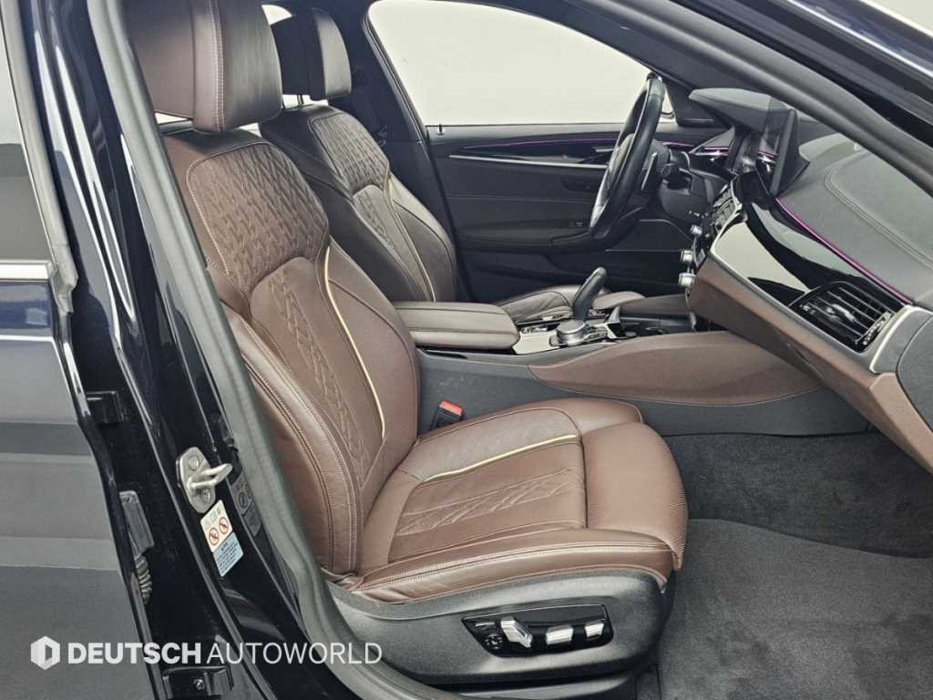 BMW 5시리즈 5시리즈 (G30) 530i xDrive M 스포츠 이미지 10