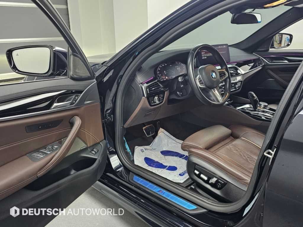 BMW 5시리즈 5시리즈 (G30) 530i xDrive M 스포츠 이미지 11
