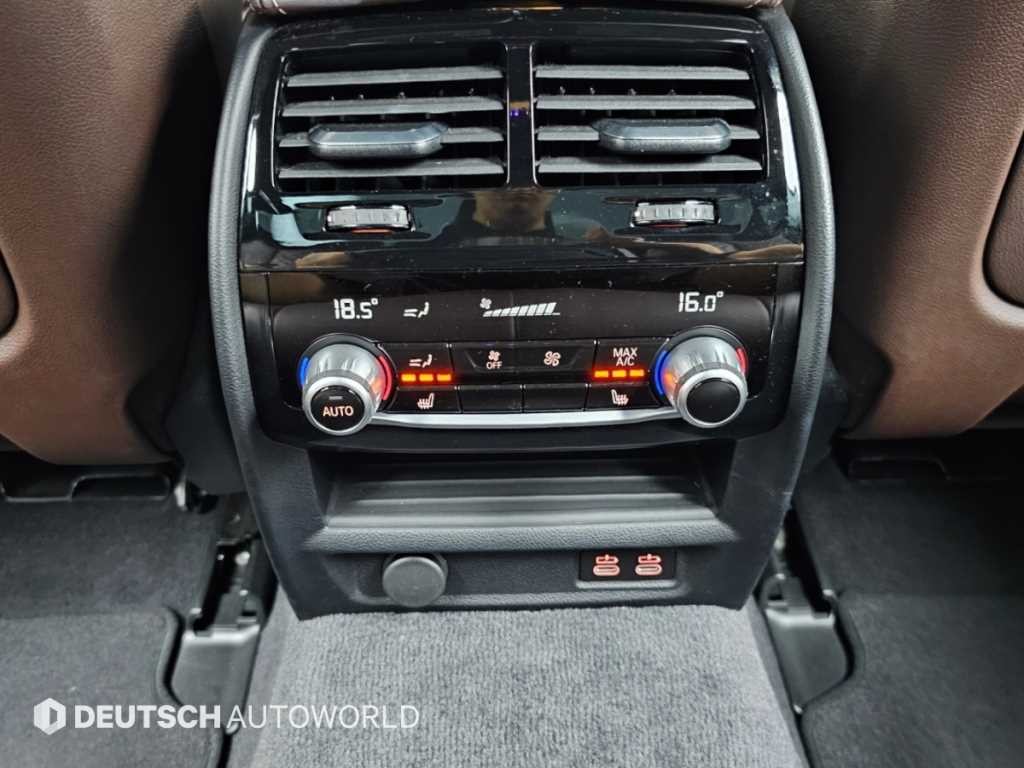 BMW 5시리즈 5시리즈 (G30) 530i xDrive M 스포츠 이미지 16