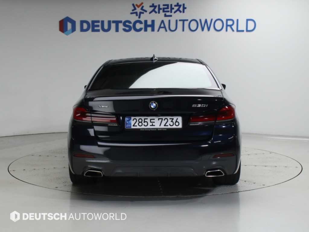 BMW 5시리즈 5시리즈 (G30) 530i xDrive M 스포츠 이미지 4