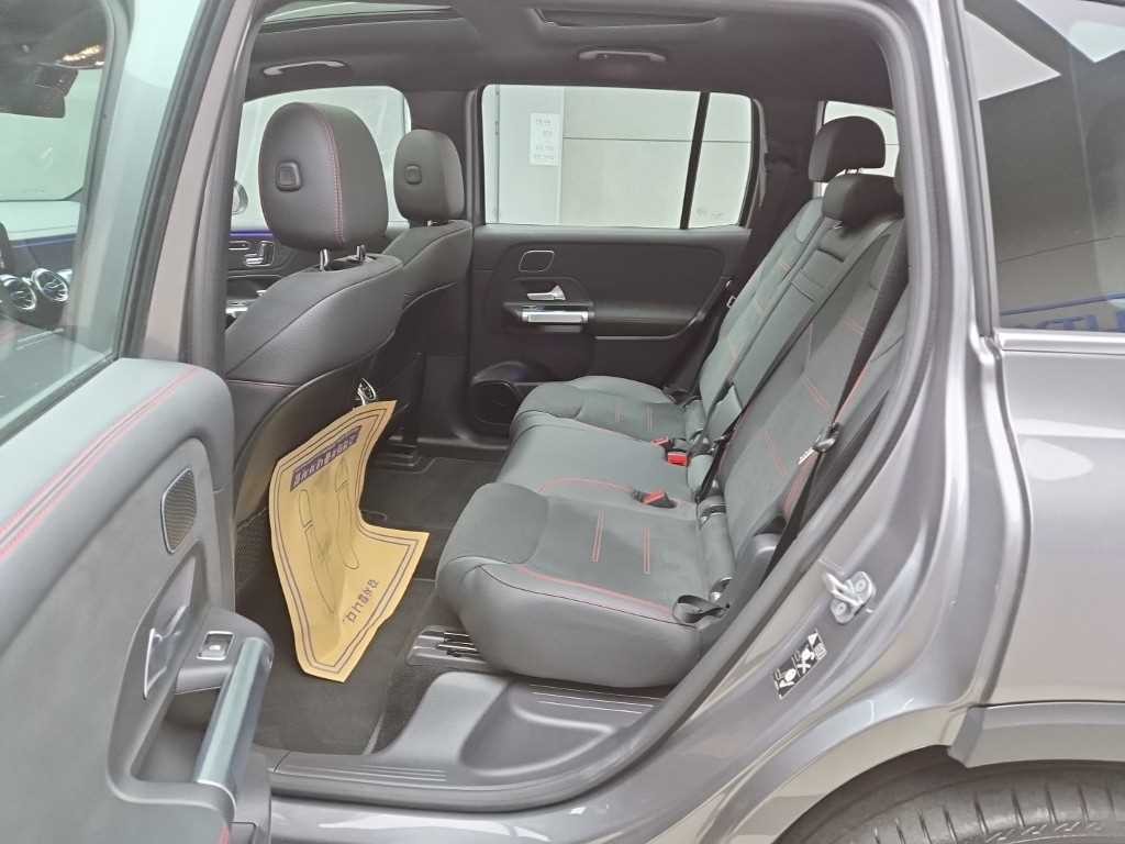 벤츠 EQB EQB (X243) EQB 300 4MATIC 이미지 6