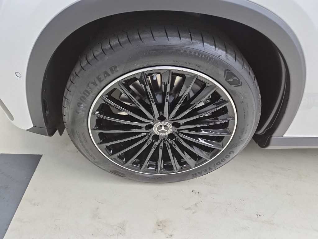 벤츠 GLC 클래스 GLC클래스 X254 GLC300 4MATIC AMG 라인 이미지 18