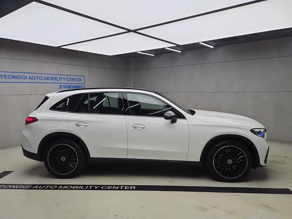벤츠 GLC 클래스 GLC클래스 X254 GLC300 4MATIC AMG 라인 이미지 2
