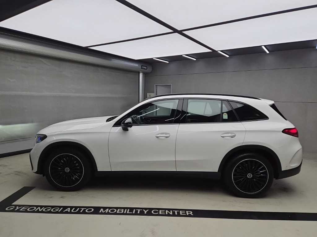 벤츠 GLC 클래스 GLC클래스 X254 GLC300 4MATIC AMG 라인 이미지 4