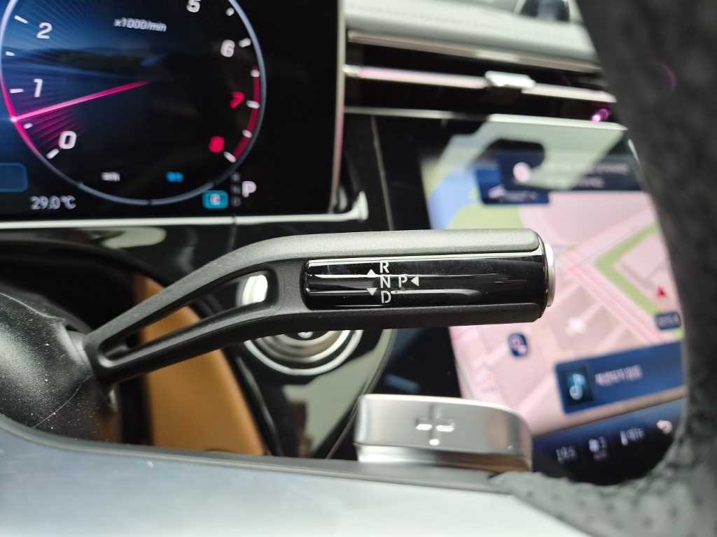 벤츠 E 클래스 E-클래스 W214 E300 4MATIC 익스클루시브 이미지 10