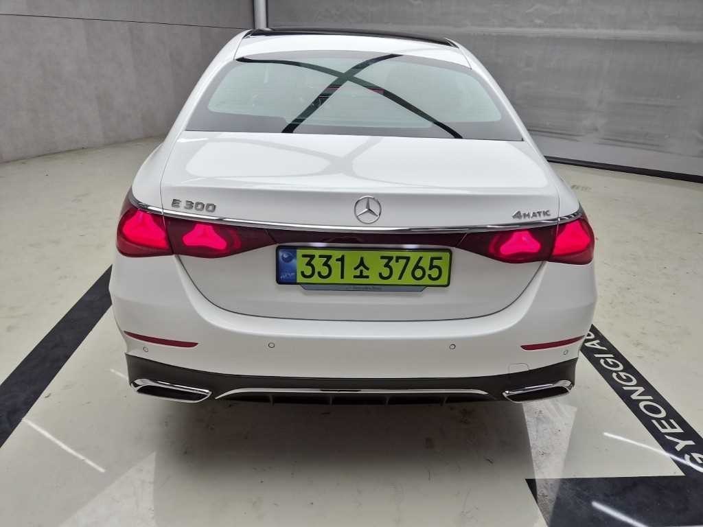 벤츠 E 클래스 E-클래스 W214 E300 4MATIC 익스클루시브 이미지 3