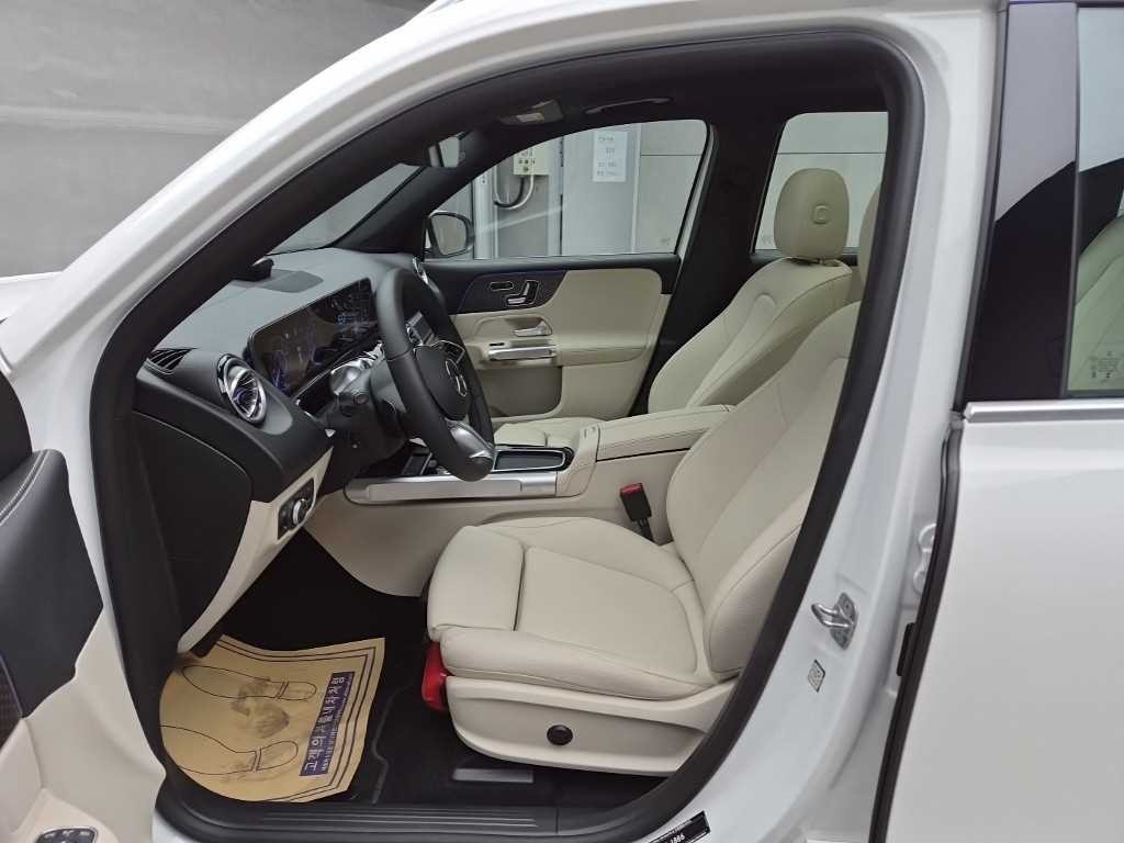 벤츠 EQB EQB (X243) EQB 300 4MATIC 이미지 5