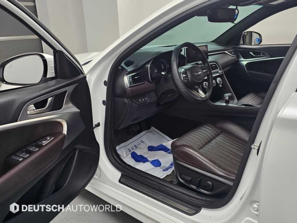 제네시스 G70 더 뉴 G70 가솔린 2.0T 2WD 이미지 12