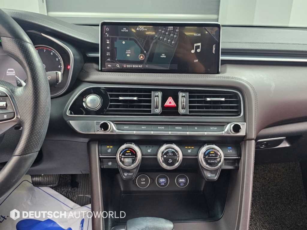 제네시스 G70 더 뉴 G70 가솔린 2.0T 2WD 이미지 15