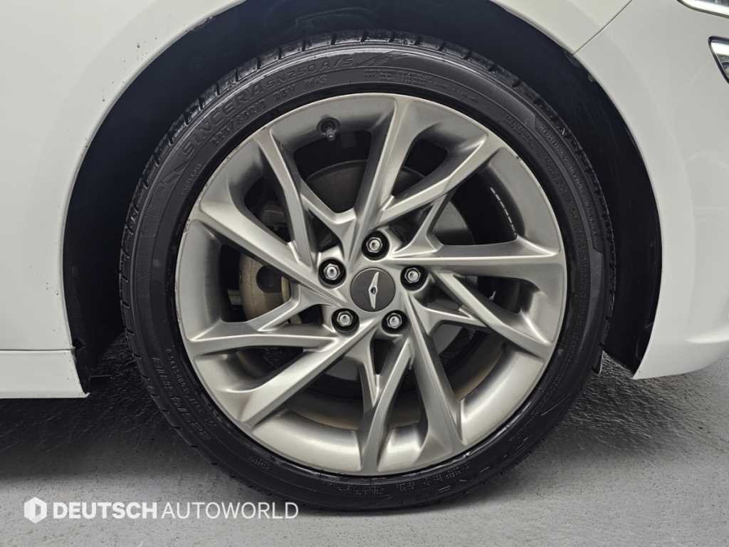 제네시스 G70 더 뉴 G70 가솔린 2.0T 2WD 이미지 6