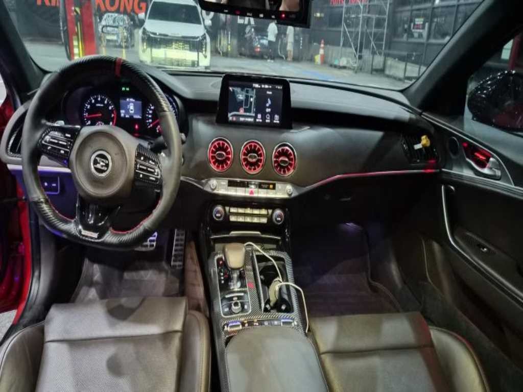 기아 스팅어 가솔린 2.0 터보 2WD 플래티넘 이미지 10