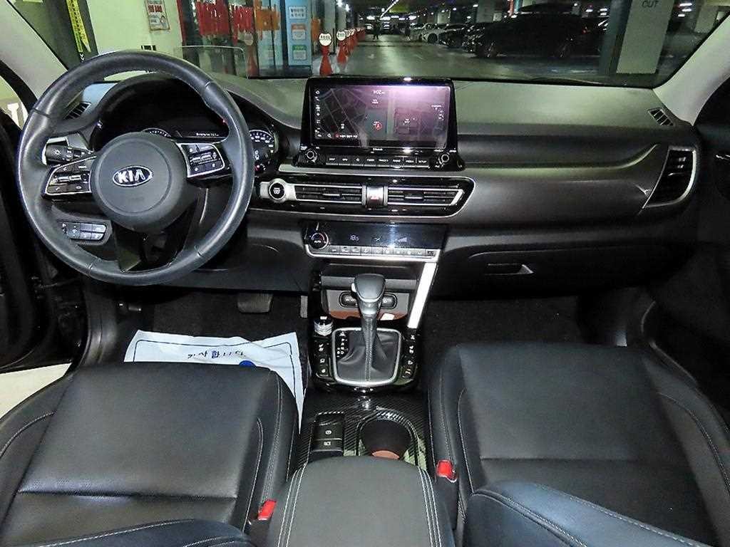 기아 셀토스 가솔린 1.6 터보 4WD 노블레스 이미지 10