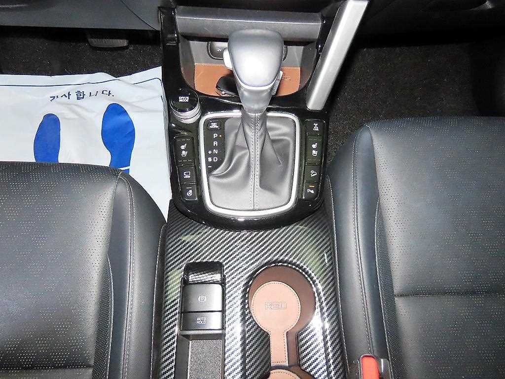 기아 셀토스 가솔린 1.6 터보 4WD 노블레스 이미지 12