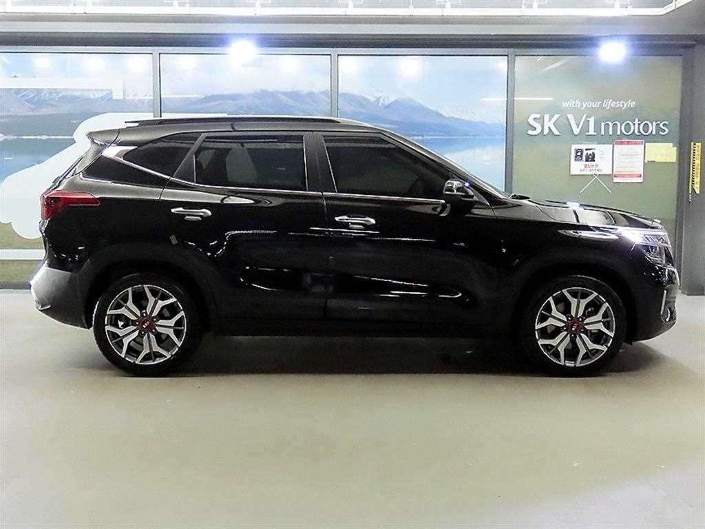 기아 셀토스 가솔린 1.6 터보 4WD 노블레스 이미지 3