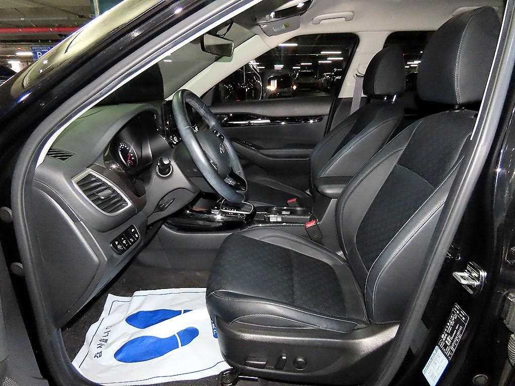 기아 셀토스 가솔린 1.6 터보 4WD 노블레스 이미지 6