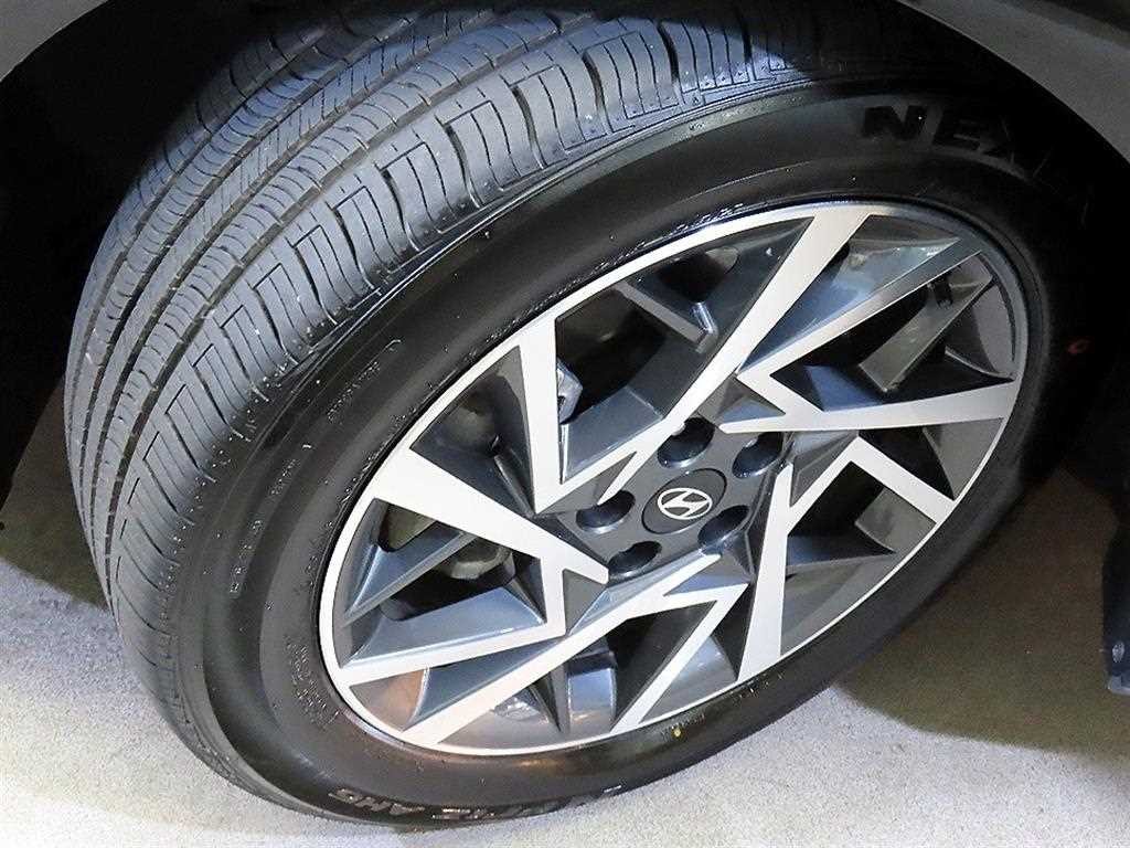 현대 그랜저 그랜저 (GN7) 가솔린 2.5 2WD 익스클루시브 이미지 20