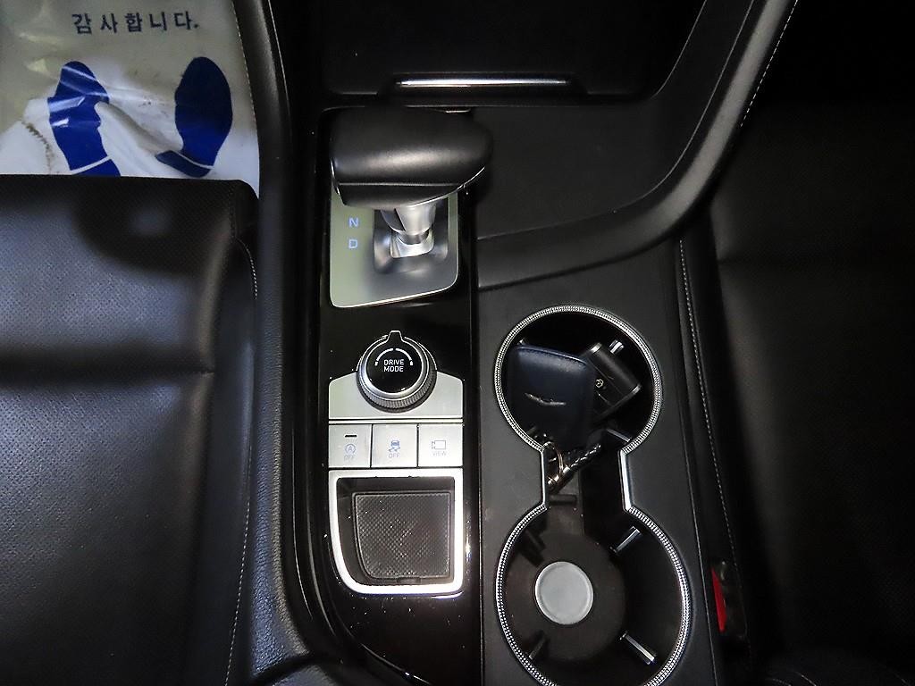 제네시스 G70 2.0T AWD 어드밴스드 이미지 12