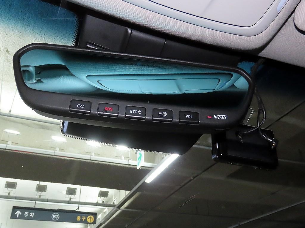 제네시스 G70 2.0T AWD 어드밴스드 이미지 17