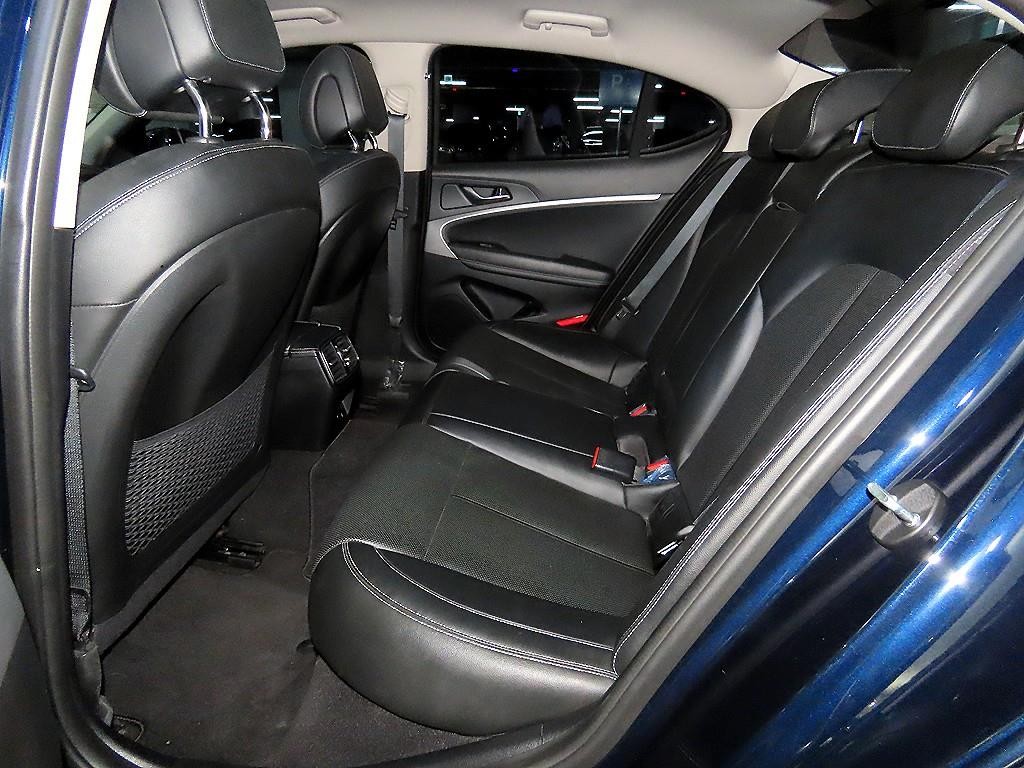 제네시스 G70 2.0T AWD 어드밴스드 이미지 7