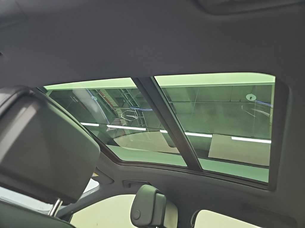 아우디 e-트론 55 콰트로 스포트백 이미지 14