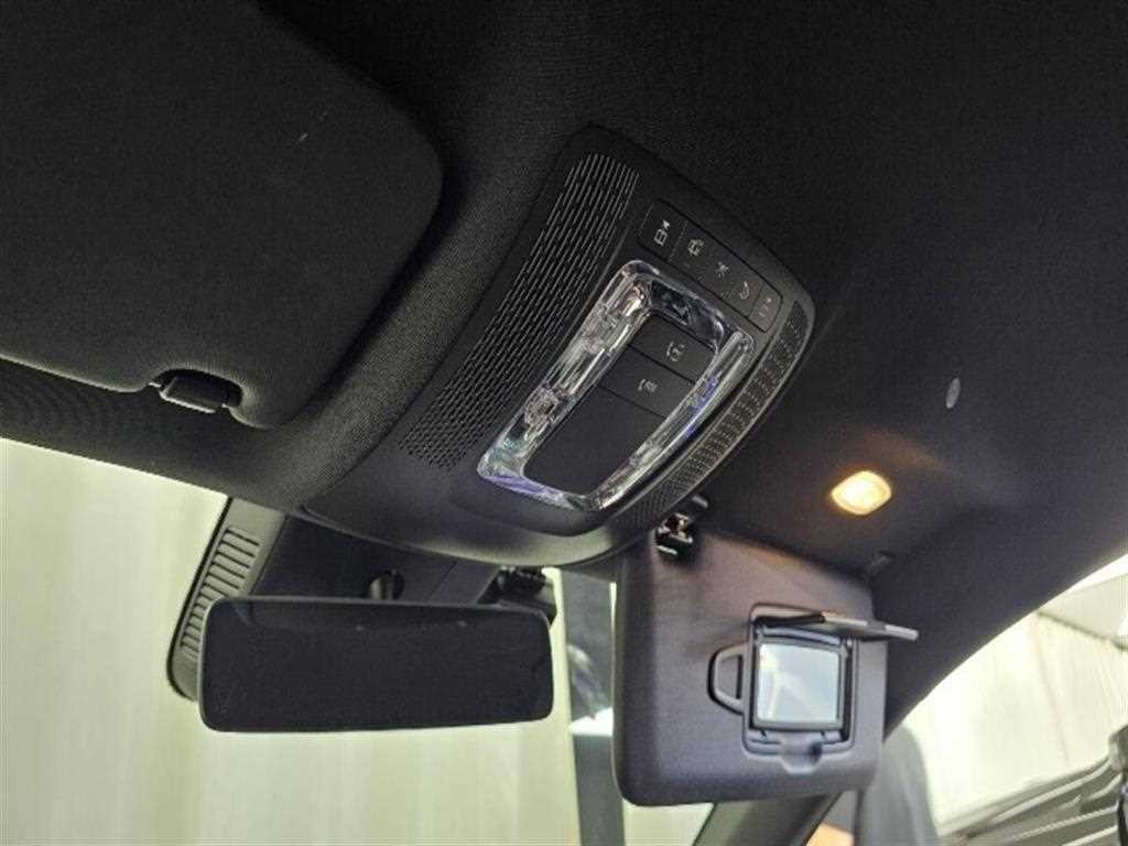 벤츠 A 클래스 A클래스 W177 A220 세단 이미지 17